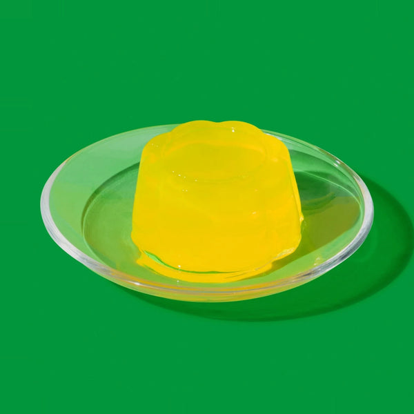 Set HELLO JELLO Pineapple jelly on a glass plate